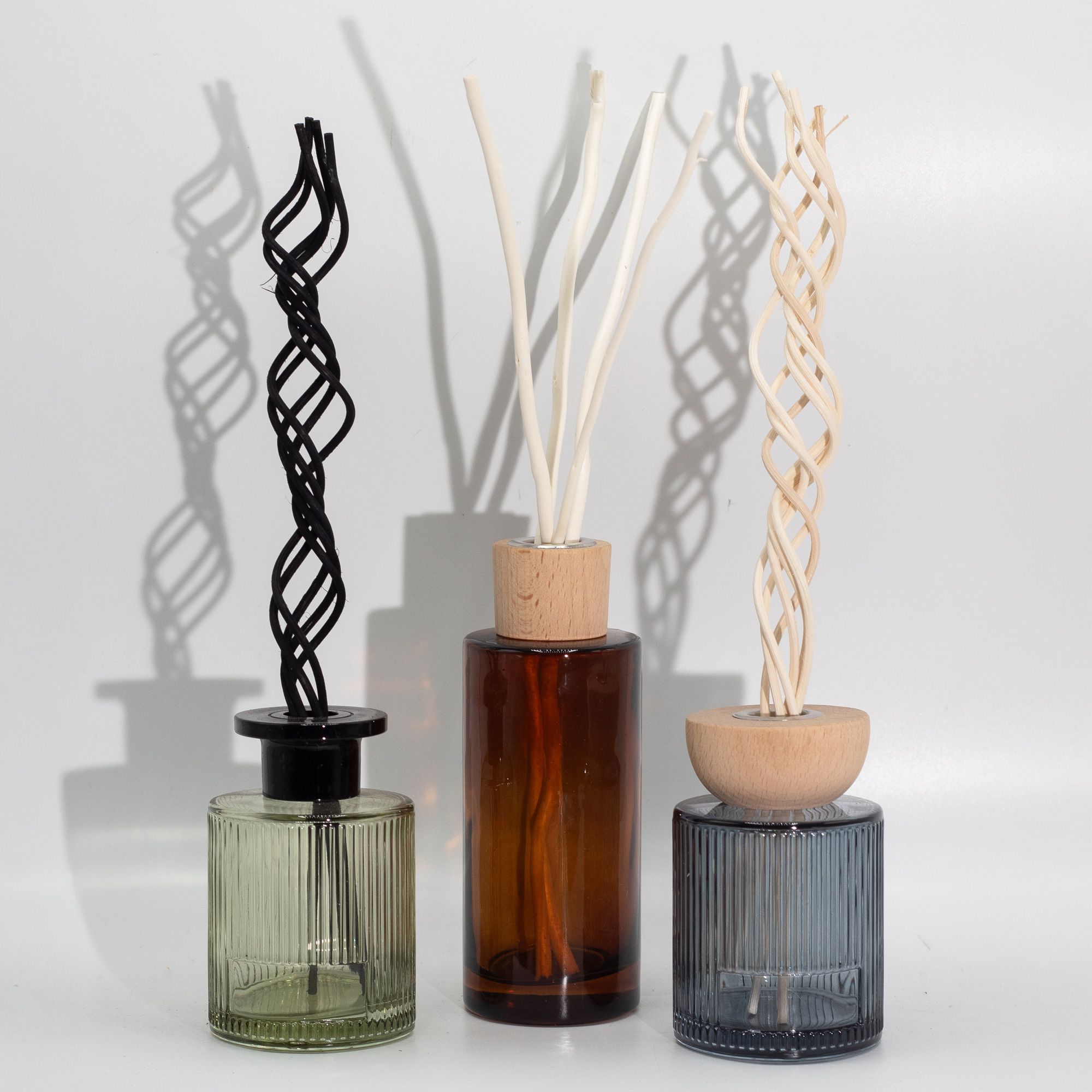 Varas Difusoras Torcidas Naturais - 3mm x 28cm (aprox. 50)