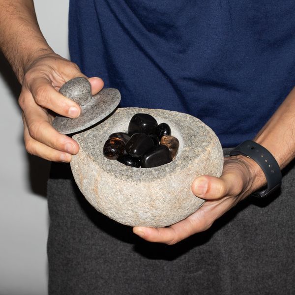 Natural Riverstone Grounding Pot