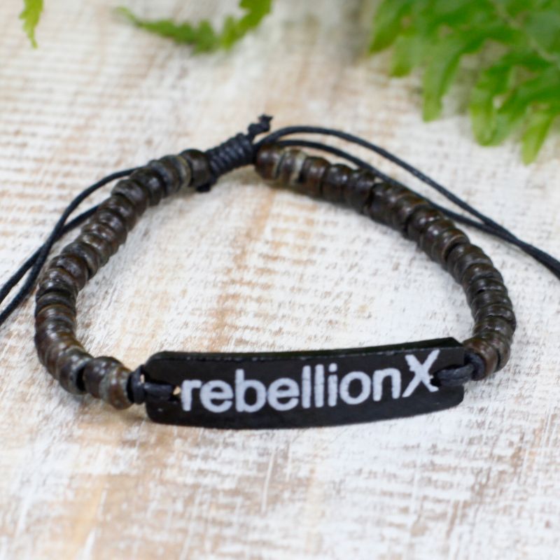 Kokosové Náramky se Sloganem - Rebellion X