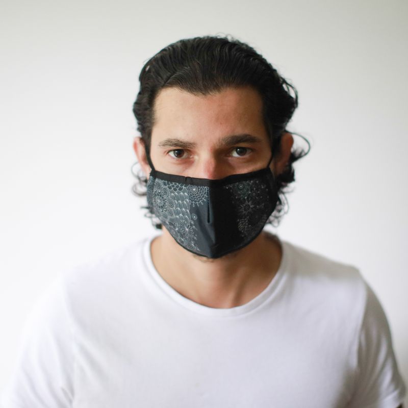 Masques Personnalisés en Tissu Adulte - Noir Élégance