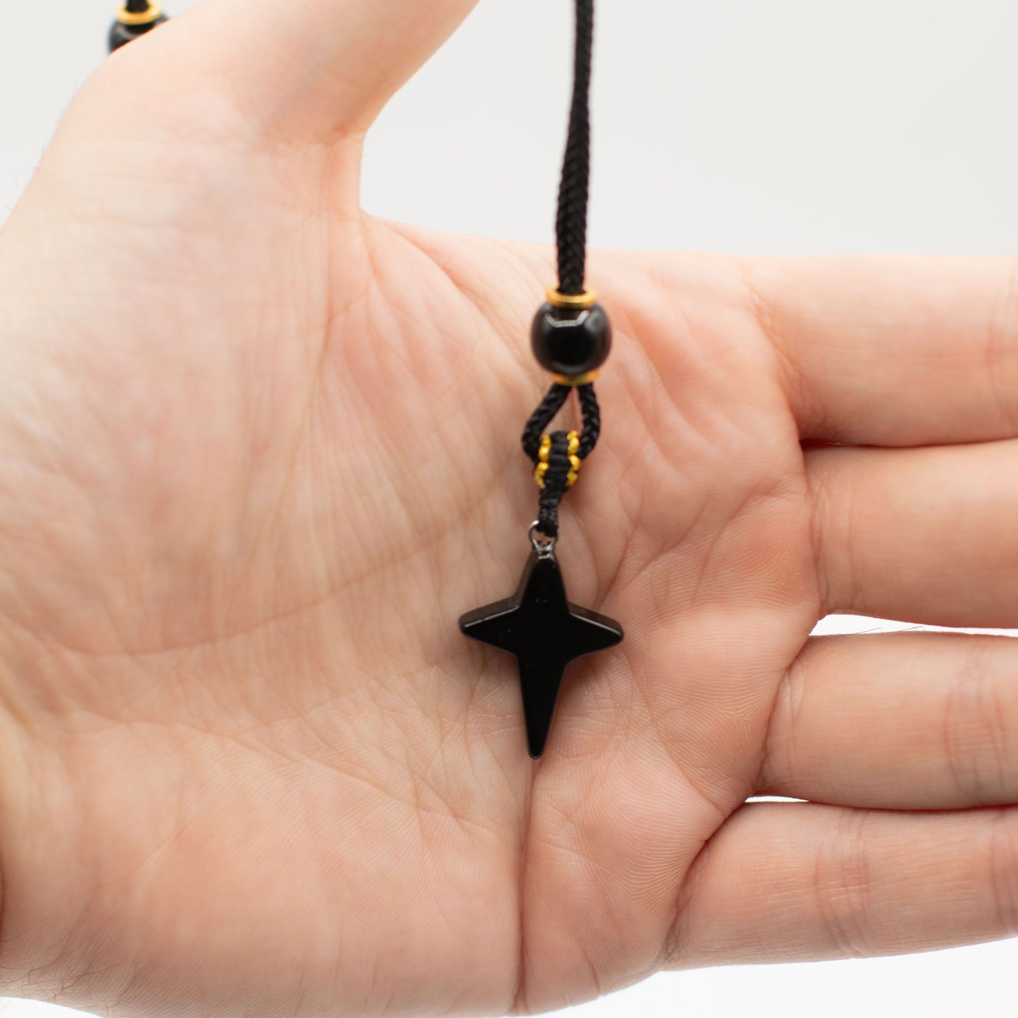 Colares de Corda com Pedras Peciosas - Coleção Icónica (sortidos)