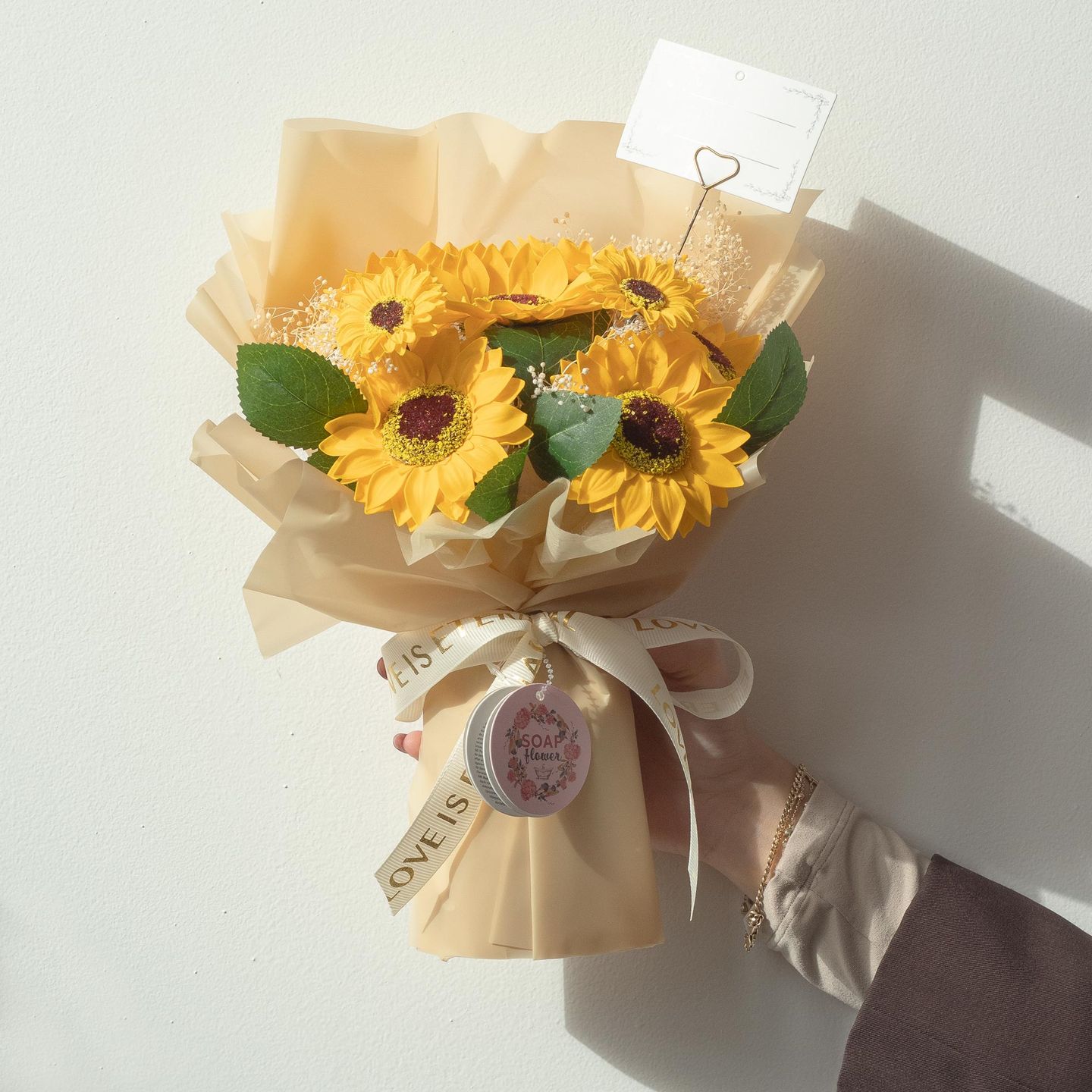 Bouquets et Paniers de Fleurs de Savon Décoratifs