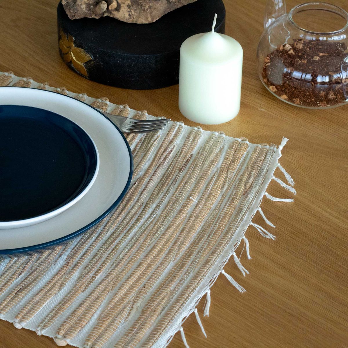 Toalha de Mesa Jacinto de Água Natural - Tigre Natural com Franjas
