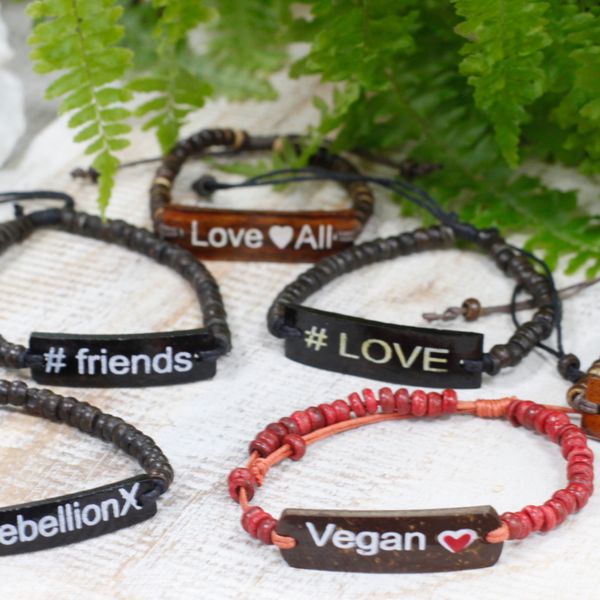 Kokosové Náramky se Sloganem - Vegan
