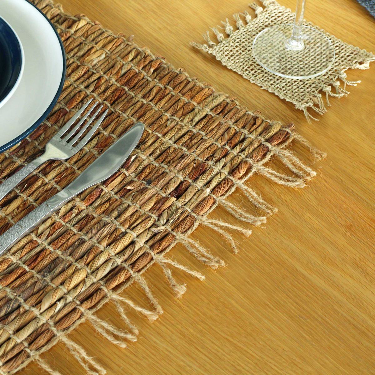 Toalha de Mesa Individual Jacinto de Água Natural - Robusta e Franjas
