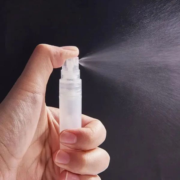 Spray de parfum de poche 10ml - ( couleurs aléatoires)