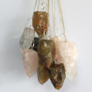 Péndulos Mágicos de Piedras