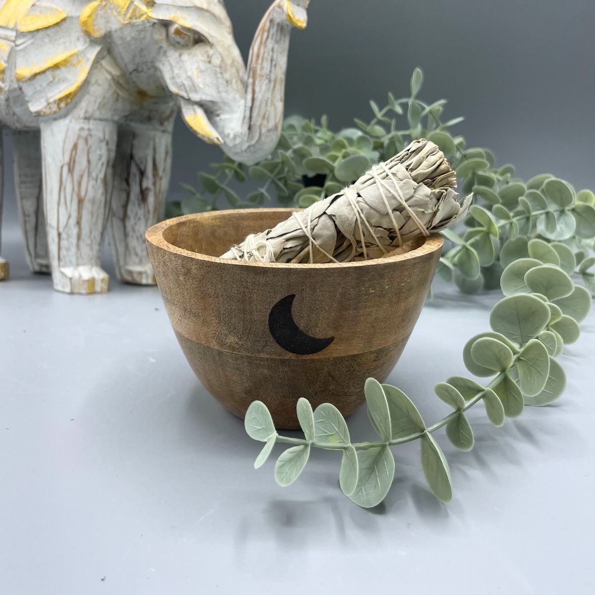 Taça de madeira para oferendas e rituais - Três Luas - 11x7 cm