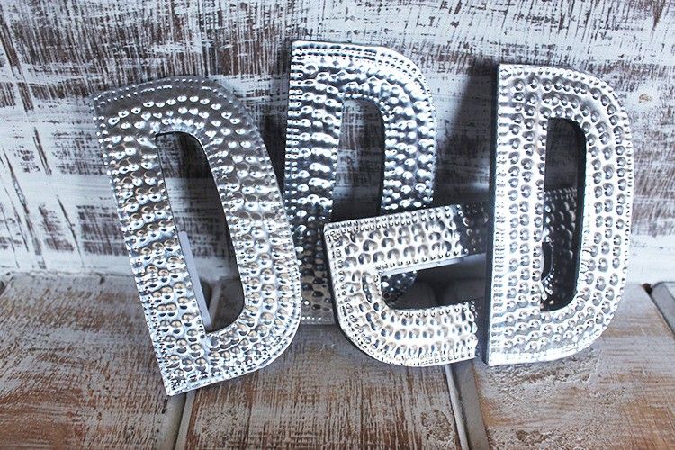 Petites Lettres en Aluminium – D