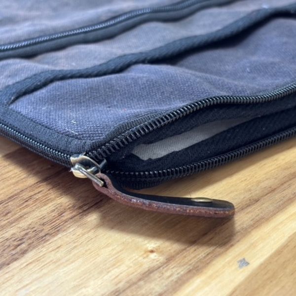 Pochette de voyage pour ordinateur portable effet délavé - Charbon