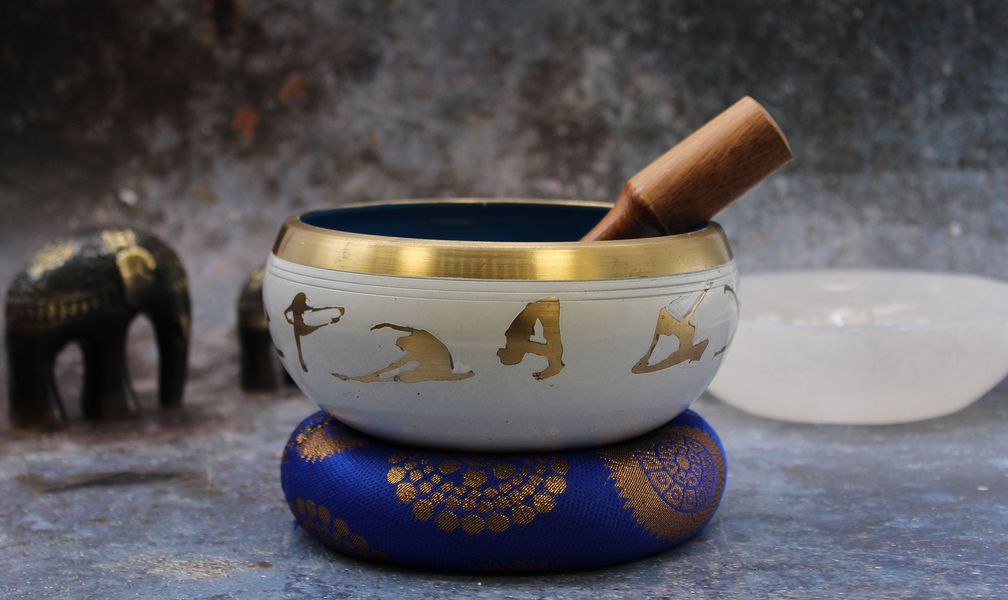 Set Mare de Vase Cântătoare Poziții Yoga - Alb/Albastru 14cm