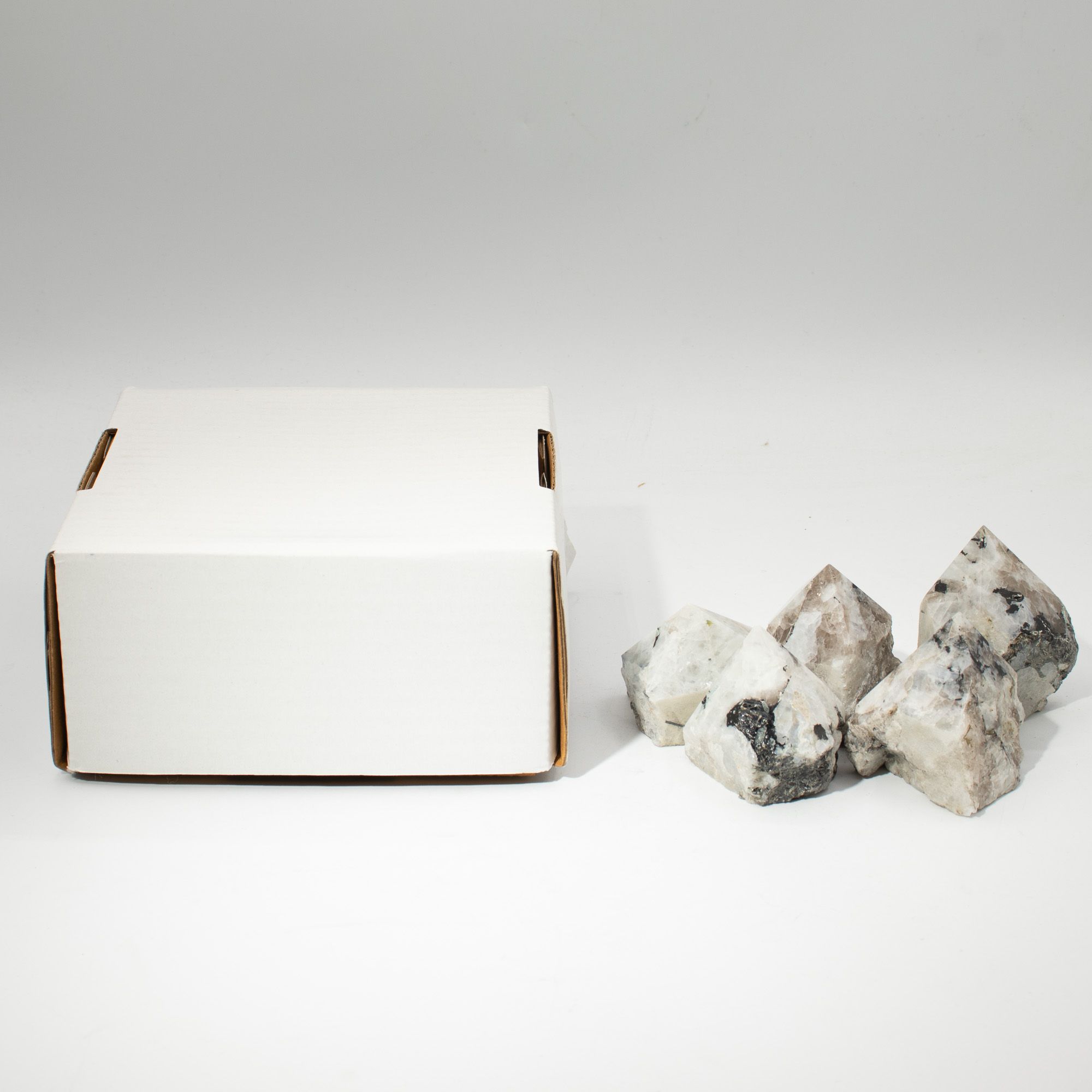 Pontas de Pedras Naturais (0,7kg) - Pedra da Lua Arco-Íris (aprox. 5-6 peças)