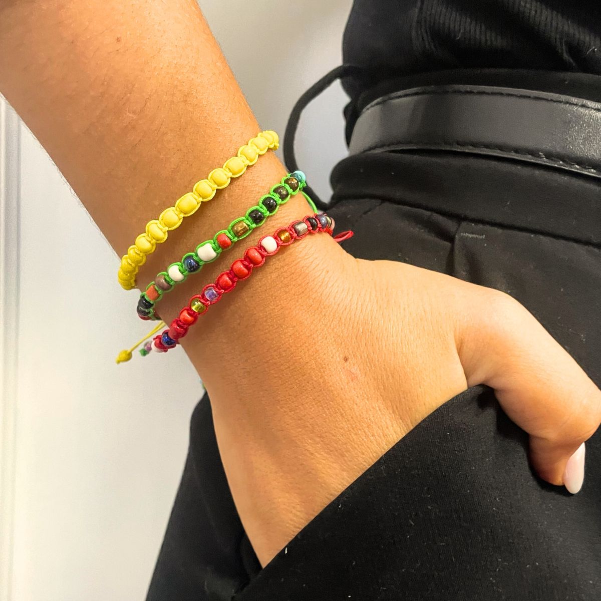 Pulseiras da Amizade Feitas à Mão - Mini Contas Forever (sortido)