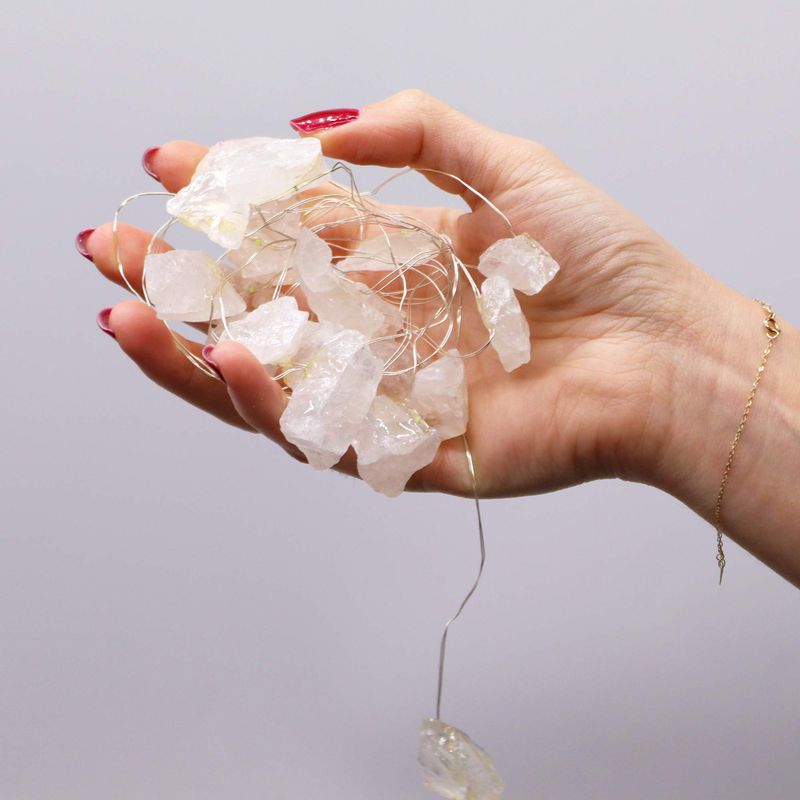 Lumières d’enchantement de pierres précieuses - Quartz de roche