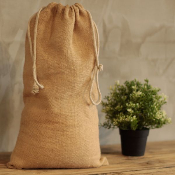 Sacs en jute avec cordons