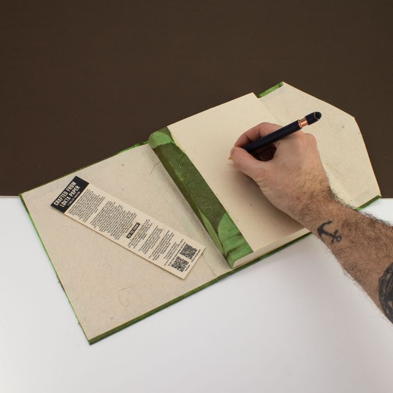 Lrg Lokta Bold Floral Notebook (21x15cm) - 45 leafs - inc bookmark - Moss Green