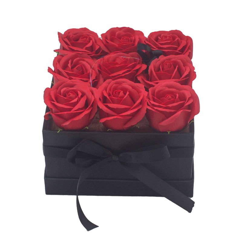 Coffret Cadeau de Fleurs de Savon - 9 Roses Rouges - Carré