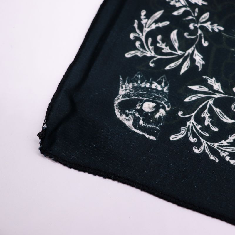 Tarot Reading Cloth - Witch’s Garden (75x75cm)