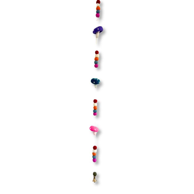 Tenture Murale en Feutre  - Champignons (couleurs aléatoires)