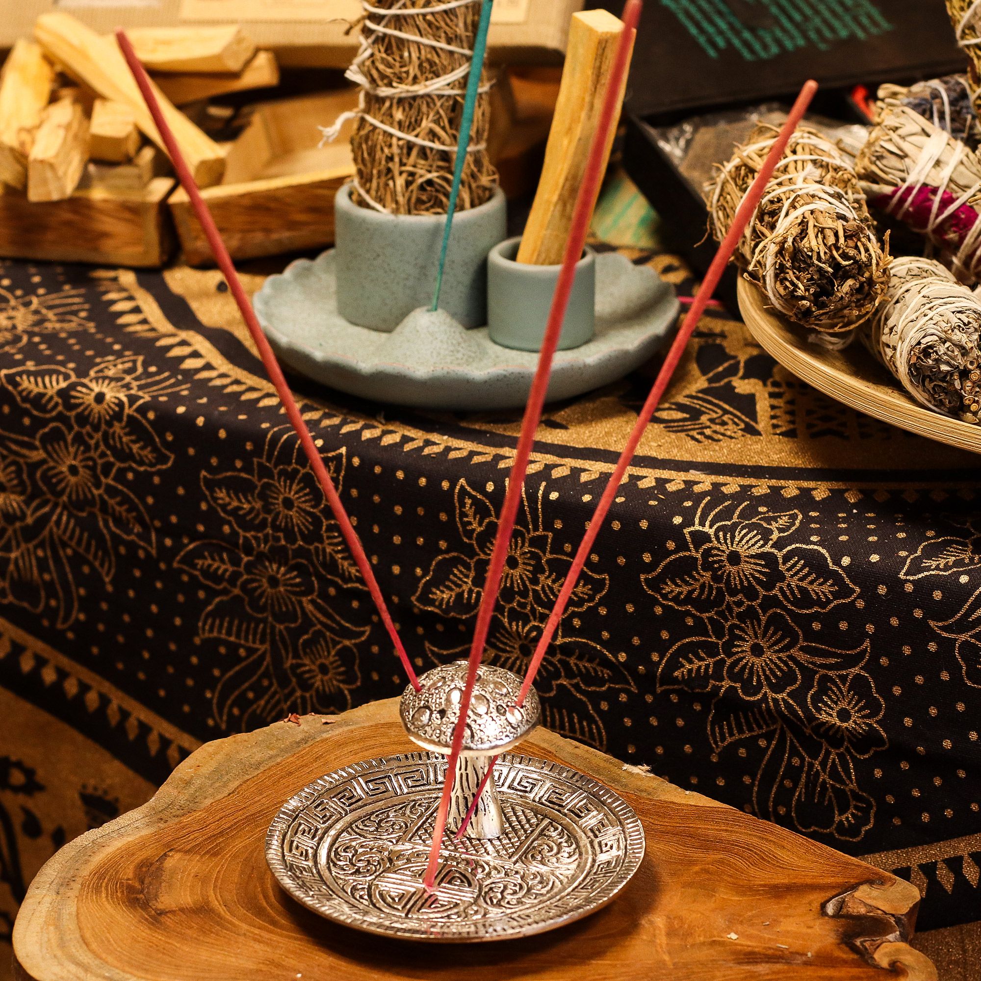 Aluminium Mushroom Incense Holder Plate - 10x10 cm Silver Effect