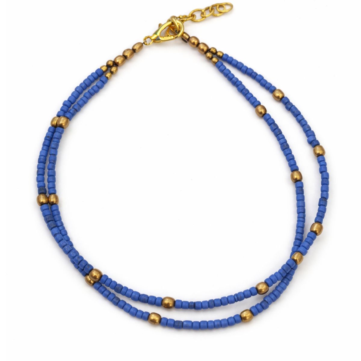 Pulseira fina de tornozelo nepalesa de duas voltas com detalhes de contas de lápis-lazúli e latão - (22 cm)