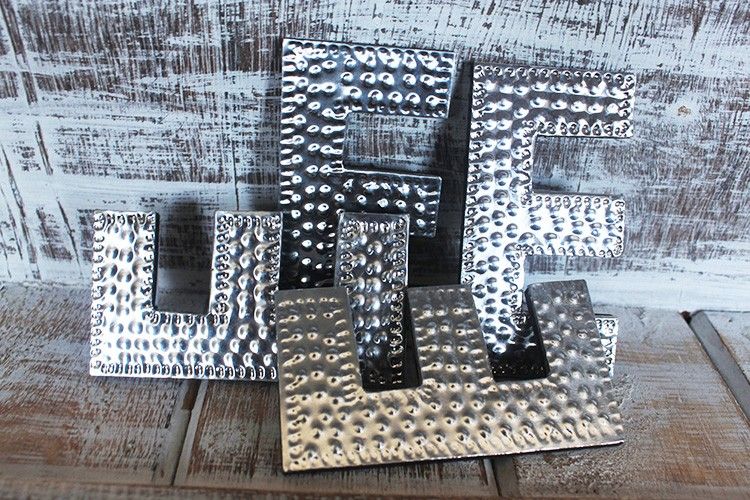 Petites Lettres en Aluminium – E