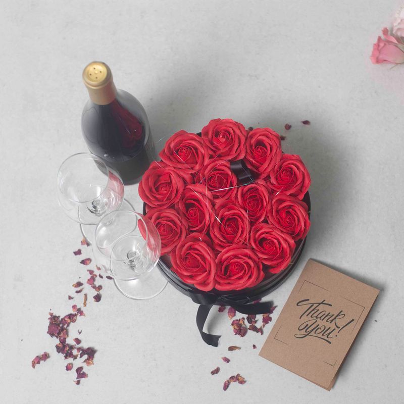 Coffret Cadeau de Fleurs de Savon - 14 Roses Rouges - Rond