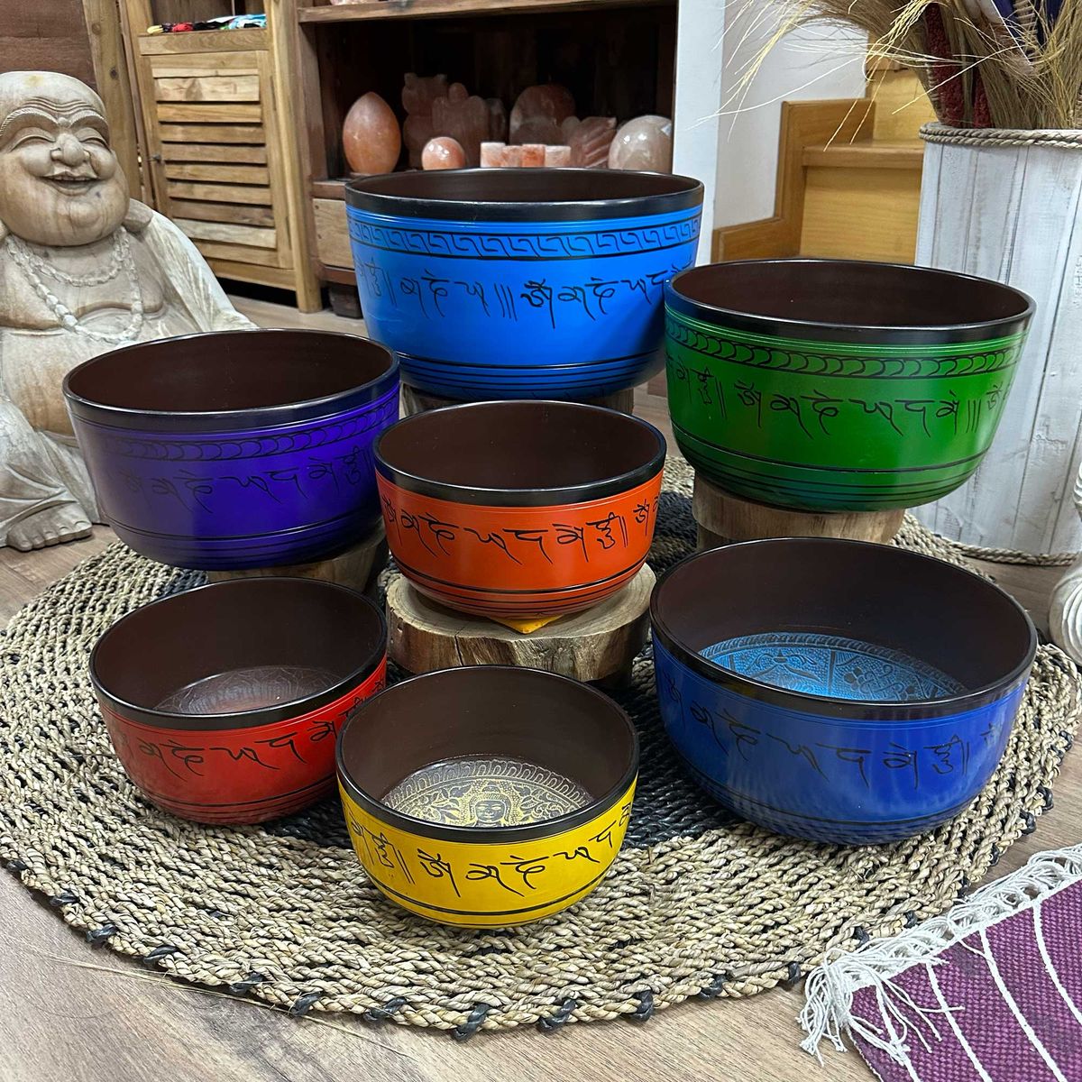 Conjunto grande de sete taças tibetanas para chakras (19,5-35 cm)