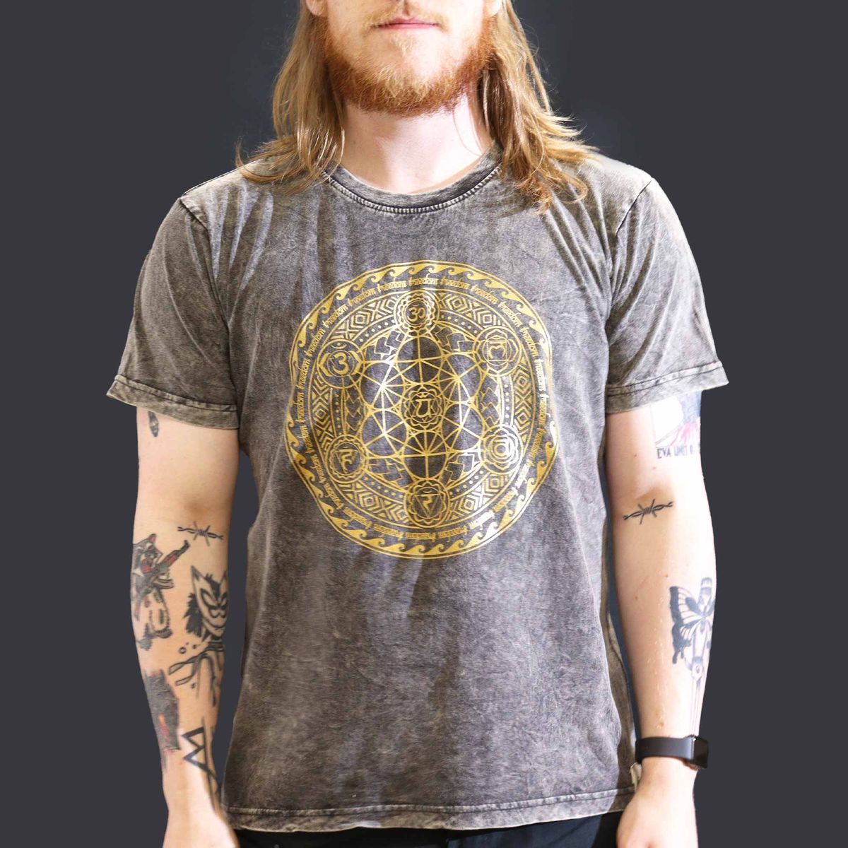 Camiseta Nomad Sari Grande - Chakra - Cinza escuro