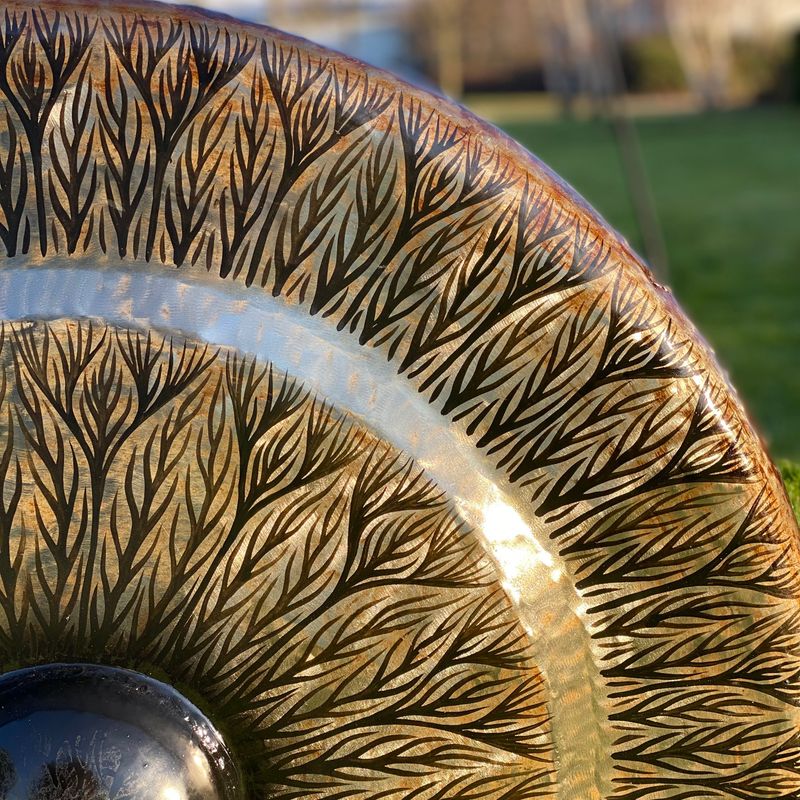 Grand Gong sur Pied Antique marron - 80cm - Noir - motif