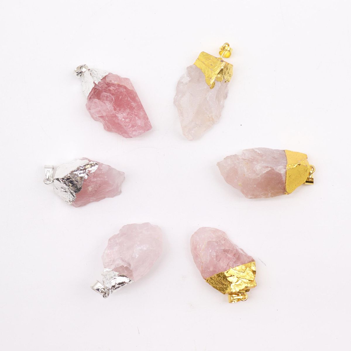 Pingentes de quartzo rosa banhados a ouro e prata (6 unidades sortidas)