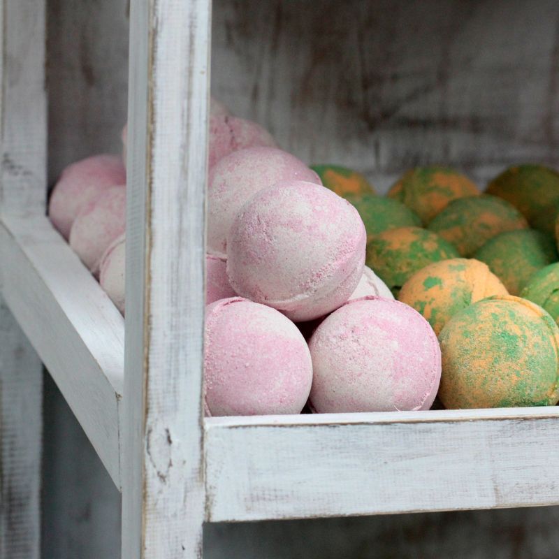 Set of 240 Jumbo Bath Bombs with Luxury Stand - Whitewash