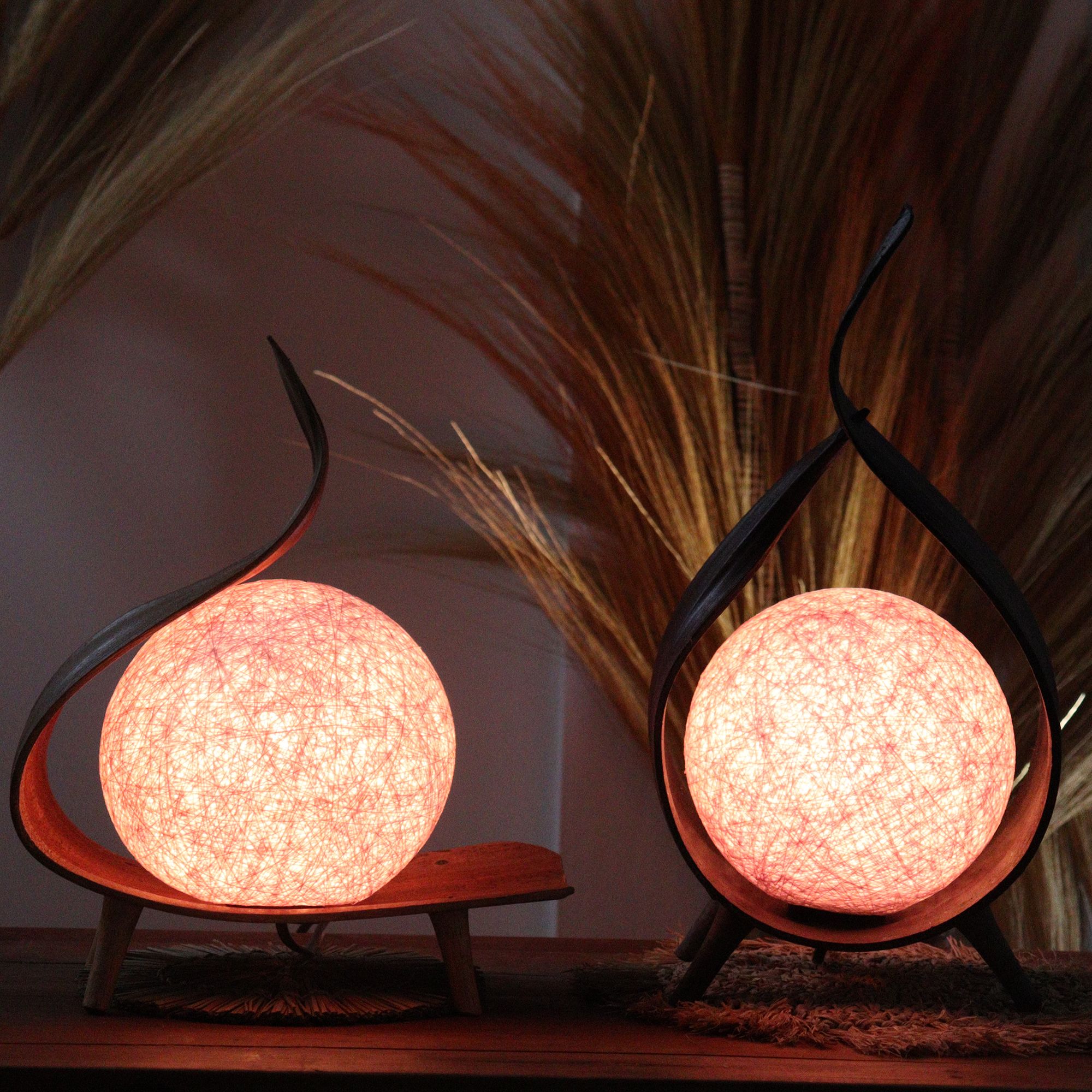 Lampe Naturelle en Noix de Coco - Enveloppe Torsion Chocolat