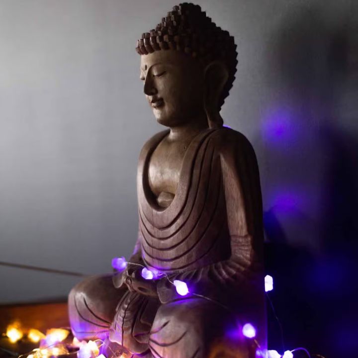 Lumières d'Enchantement en Pierres Précieuses