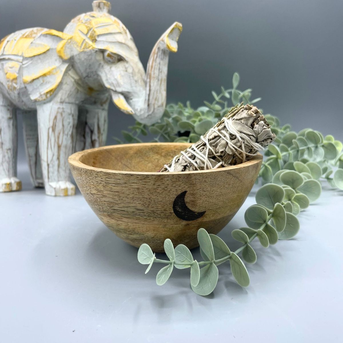 Taça de madeira para oferendas e rituais - Três Luas - 13x7 cm