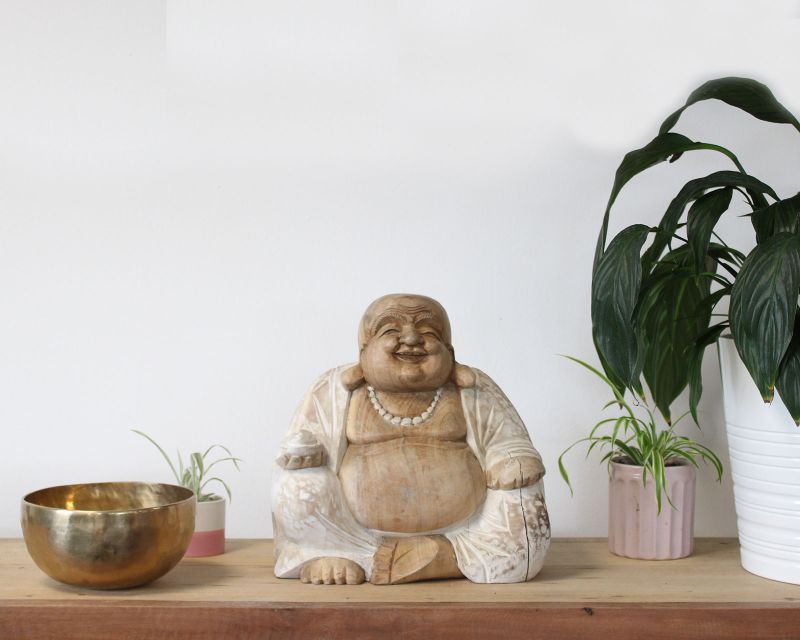 Statue de Bouddha Sculptée à la Main - 30cm Heureux - Blanchi