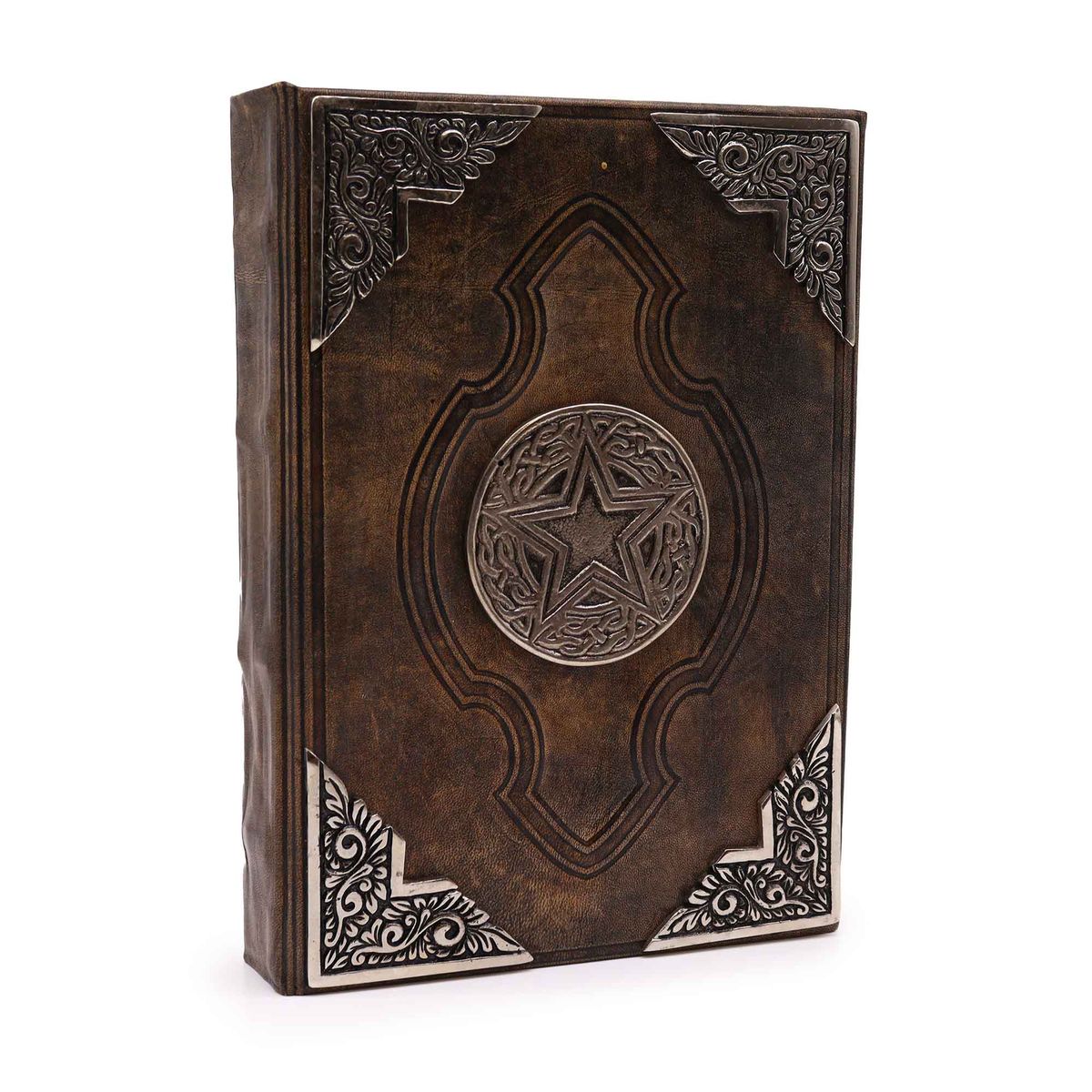Livro Castanho - Decoração com pentágono de zinco nas bordas da capa