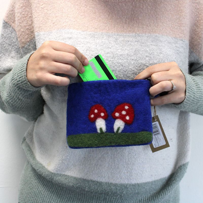 Pochette à glissière en feutre naturel (asst) - Mystic Champignon