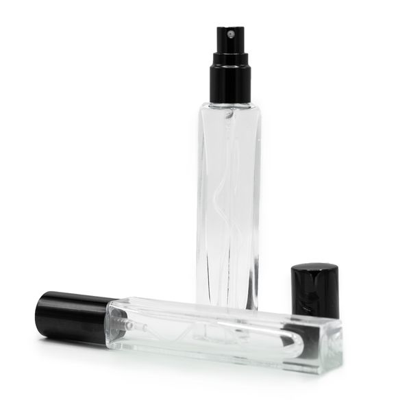 Flacon carré haut et fin de 10 ml, vaporisateur et bouchon noirs