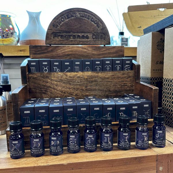 Startpaket med Stjärntecken Doftoljor & Ställ