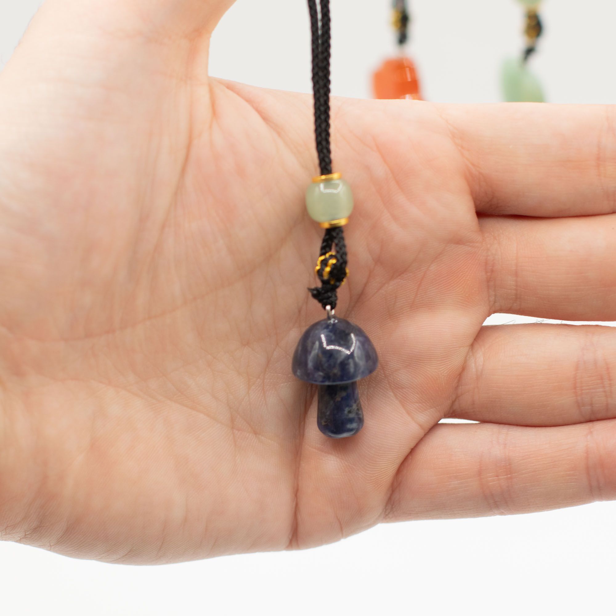 Colares de Corda com Pedras Peciosas - Coleção Botânica (sortidos)