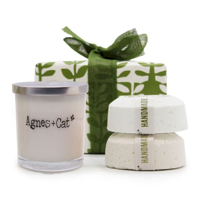 Conjunto de presente: Bomba de banho de figo branco e mirtilo silvestre + Vela de ruibarbo