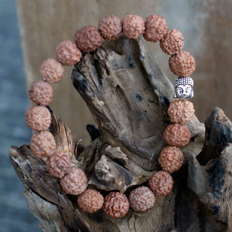 Rudraksha Buddha Mala Náramek - Hnědý