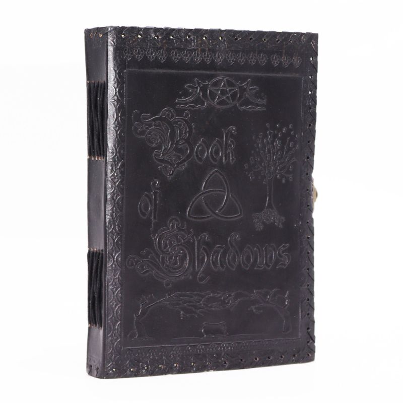 Голяма книга на сенките - черна - 200 страници - с неравни ръбове - 25x18x3 см