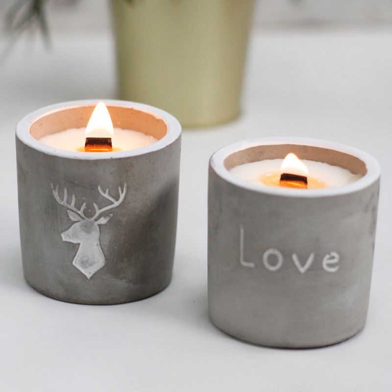 Bougie Béton Pot Moyen Love - Figue & Cassis