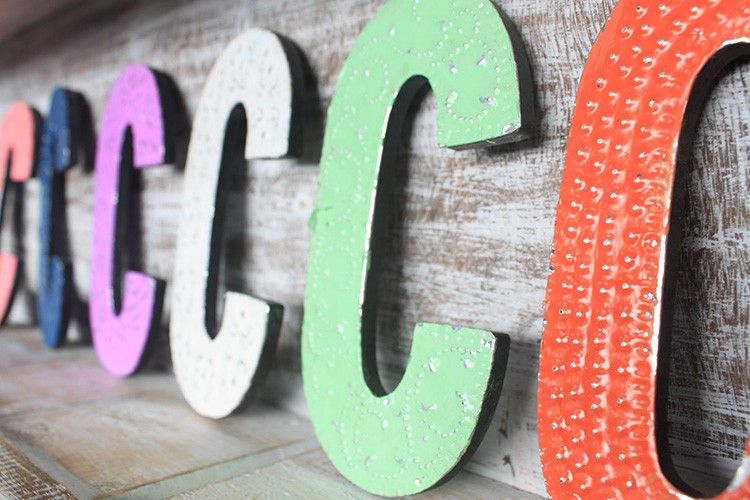 Lettres multi couleurs - Couleurs assorties -Lettre "C"  - 15cm