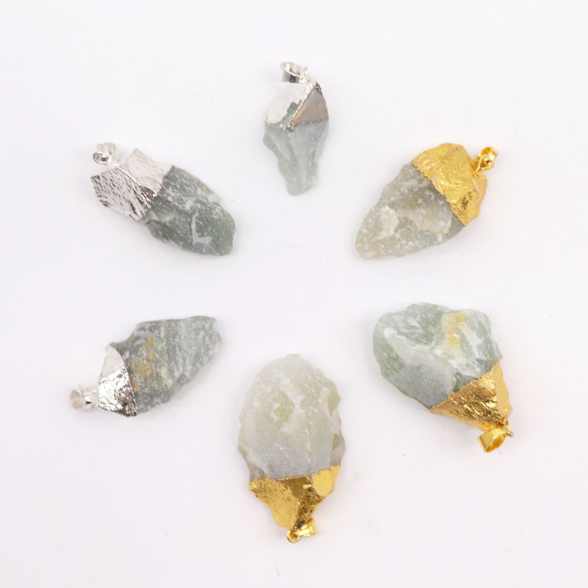 Pendentes de pedras preciosas