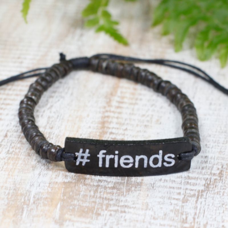 Kokosové Náramky se Sloganem - #Friends