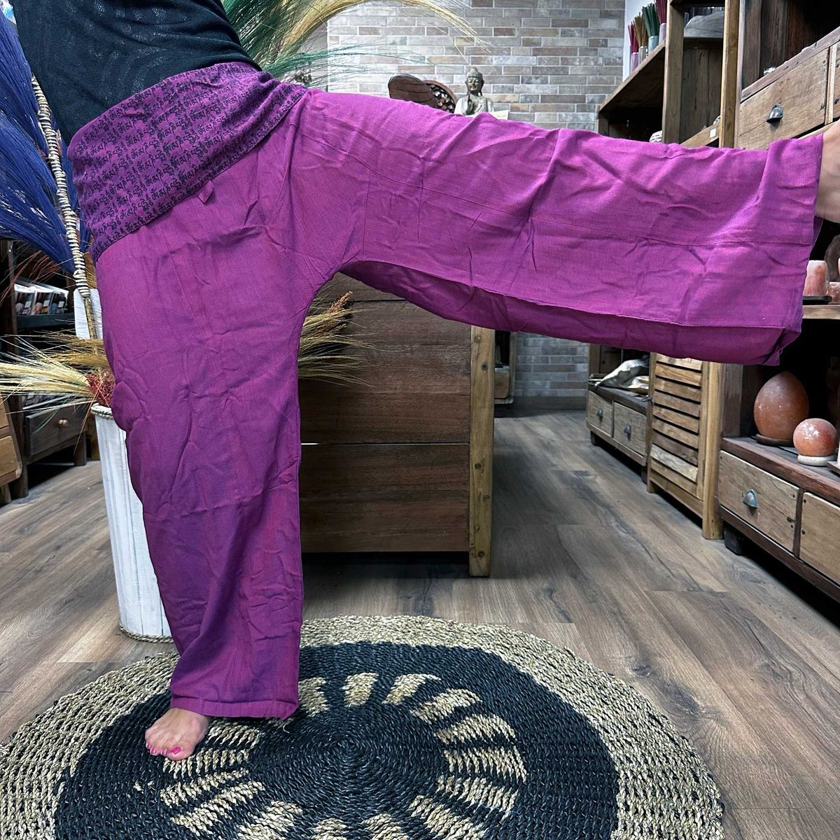 Calças de ioga e festivais - Mantra mandala do pescador tailandês em roxo
