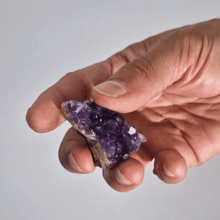 Petite grappe d'améthyste naturelle de haute qualité (environ 3 à 8 cm)